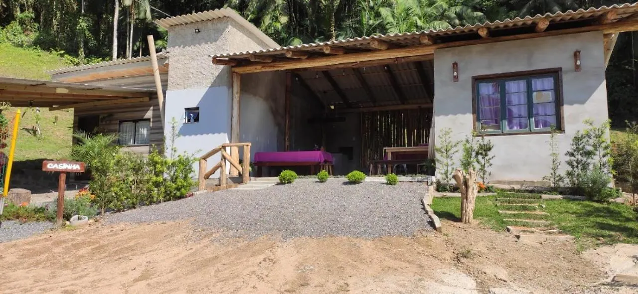 Pousada Paraiso Central - Casinha Rodeio Brazil